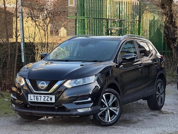 Used Nissan Qashqai 2017 for sale - 77351972: Photo