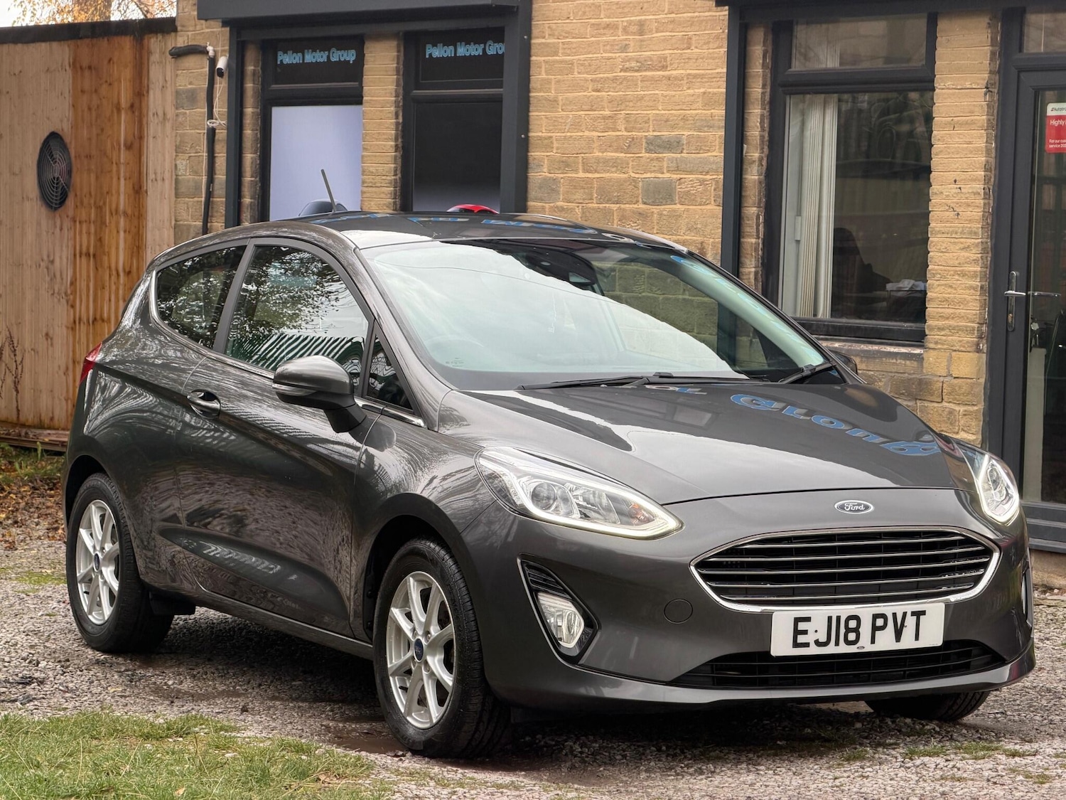 Used Ford Fiesta 2018 for sale - 76498798: Photo 3