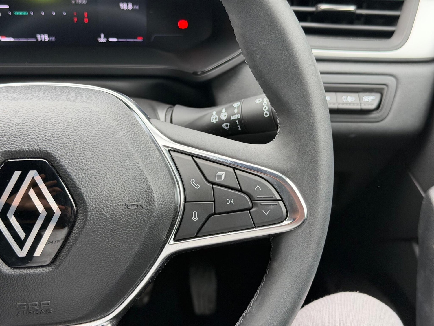 Used Renault Captur 2024 for sale - 78006532: Photo 32