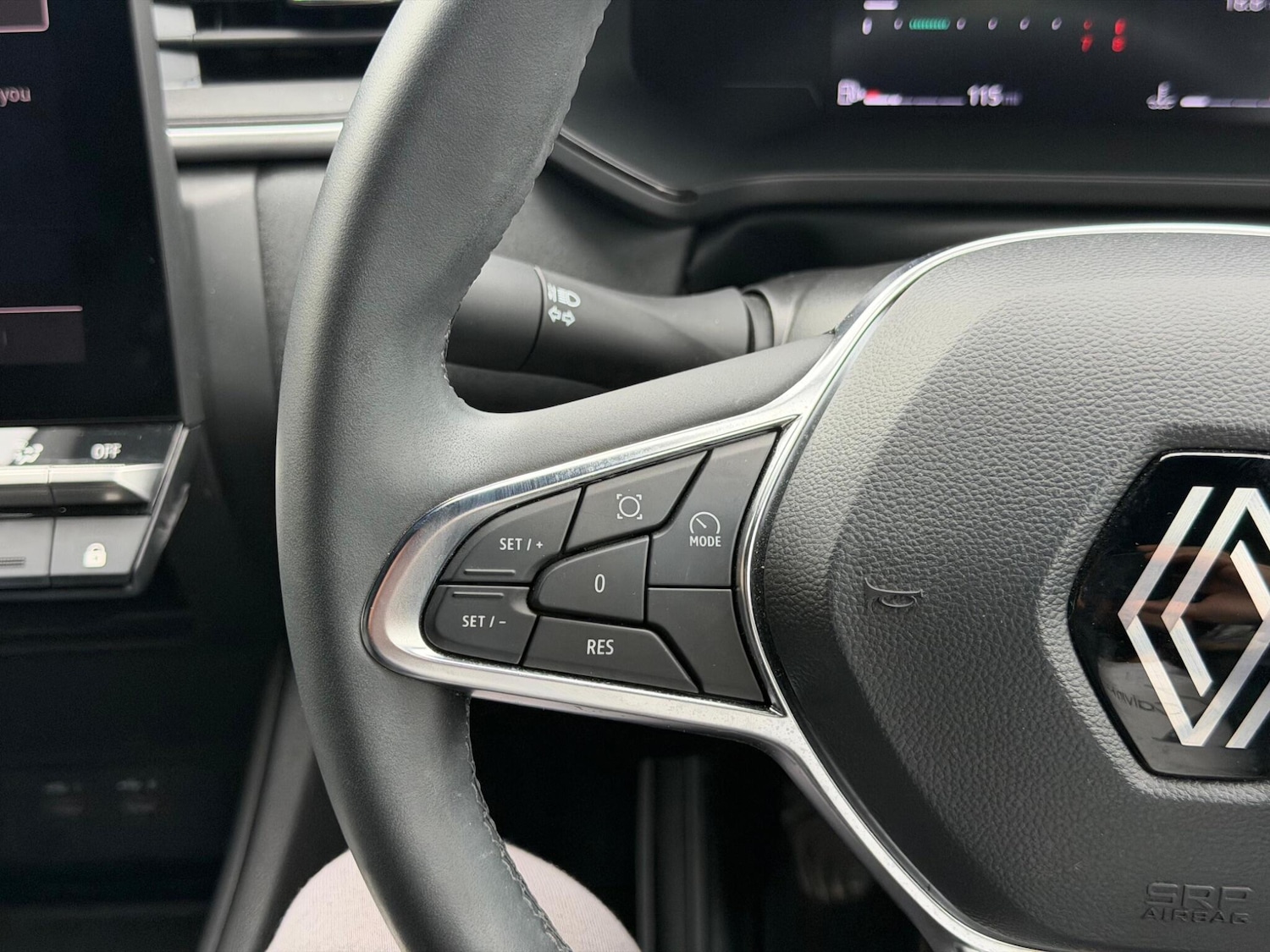 Used Renault Captur 2024 for sale - 78006532: Photo 33