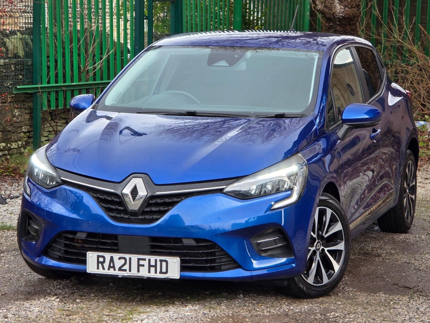 Used Renault Clio 2021 for sale - 76942558: Photo 11