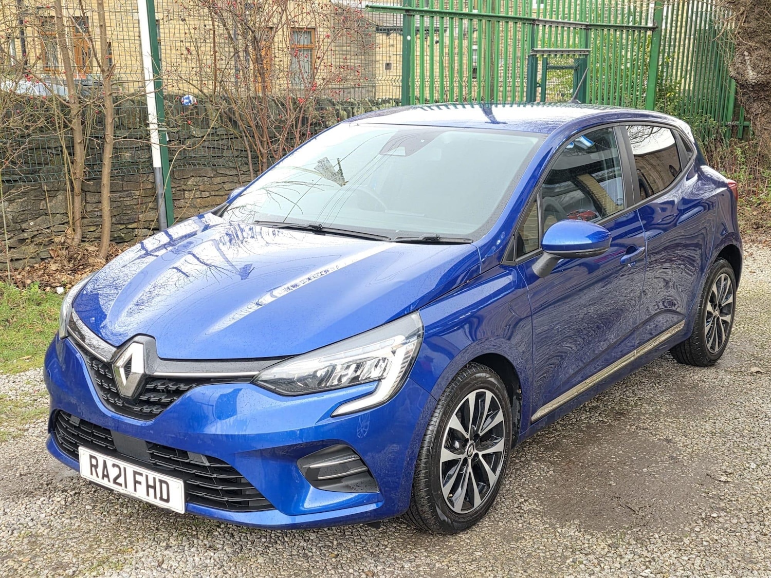 Used Renault Clio 2021 for sale - 76942558: Photo 12