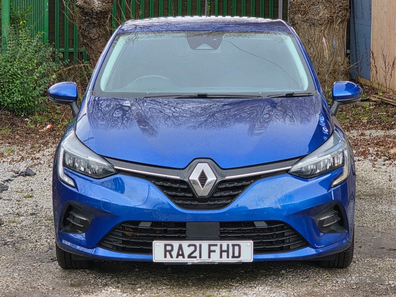 Used Renault Clio 2021 for sale - 76942558: Photo 2