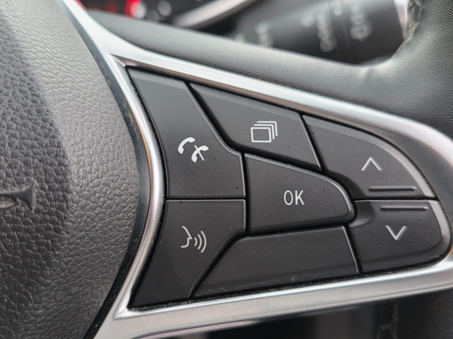 Used Renault Clio 2021 for sale - 76942558: Photo 28