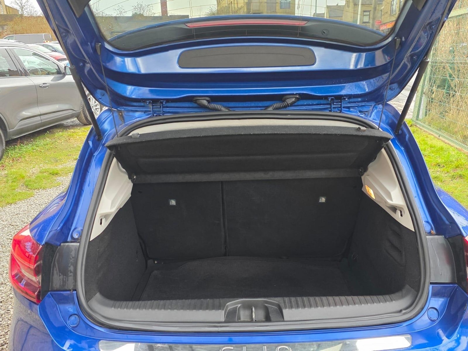 Used Renault Clio 2021 for sale - 76942558: Photo 33