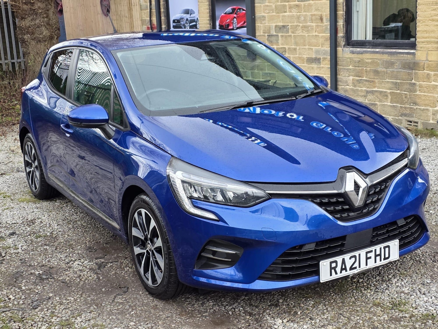 Used Renault Clio 2021 for sale - 76942558: Photo 8