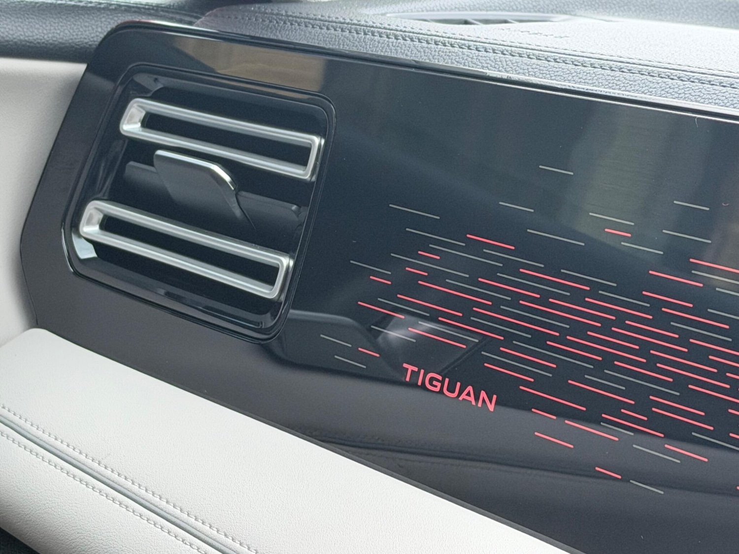 Used Volkswagen Tiguan for sale - 77823994: Photo 53