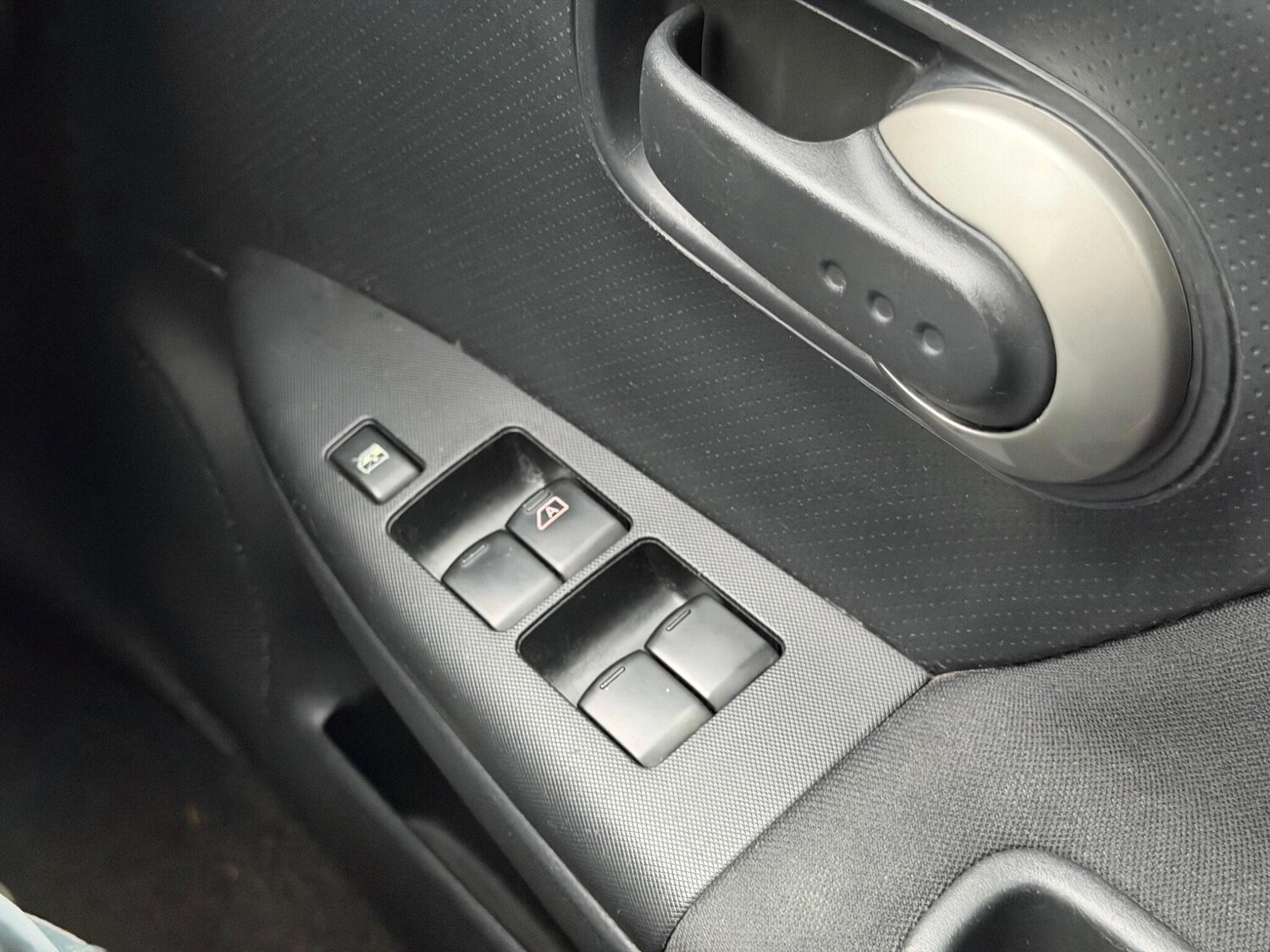 Used Nissan Note 2011 for sale - 77425410: Photo 16