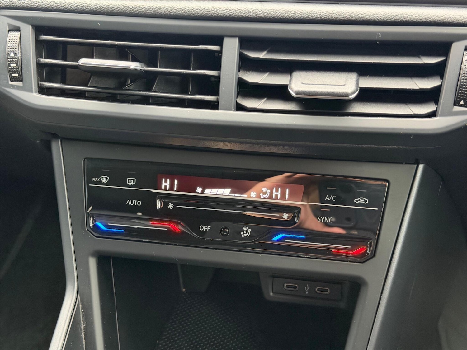 Used Volkswagen Polo 2022 for sale - 77898292: Photo 33