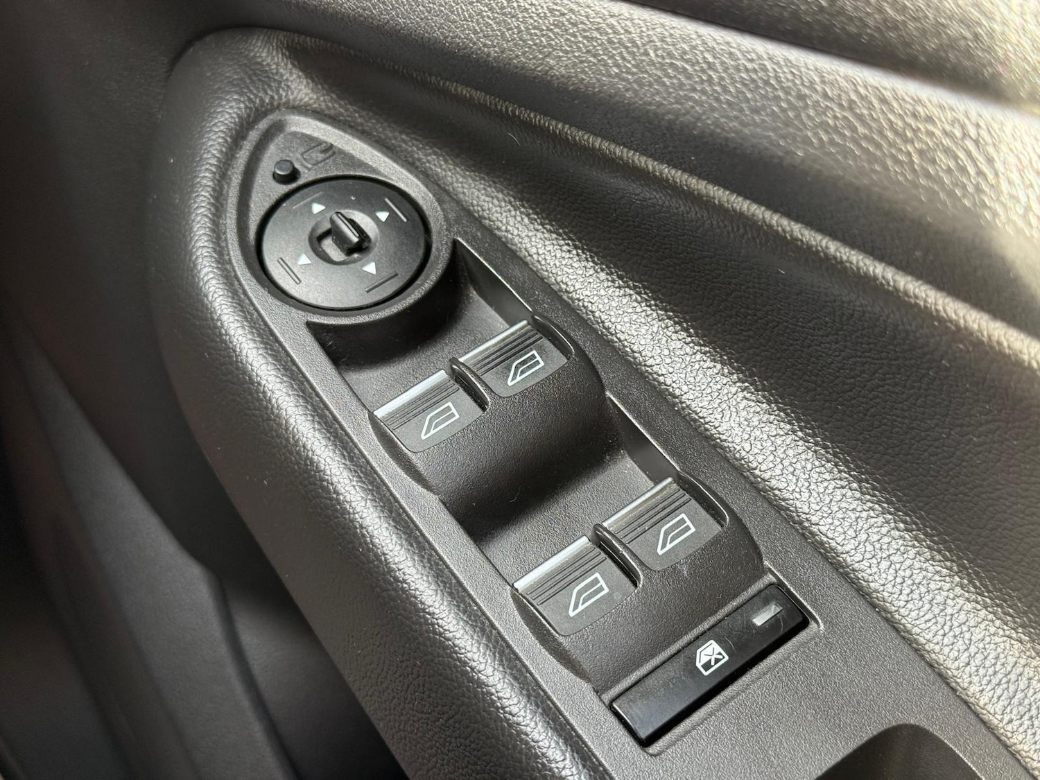 Used Ford Kuga 2017 for sale - 76473582: Photo 26