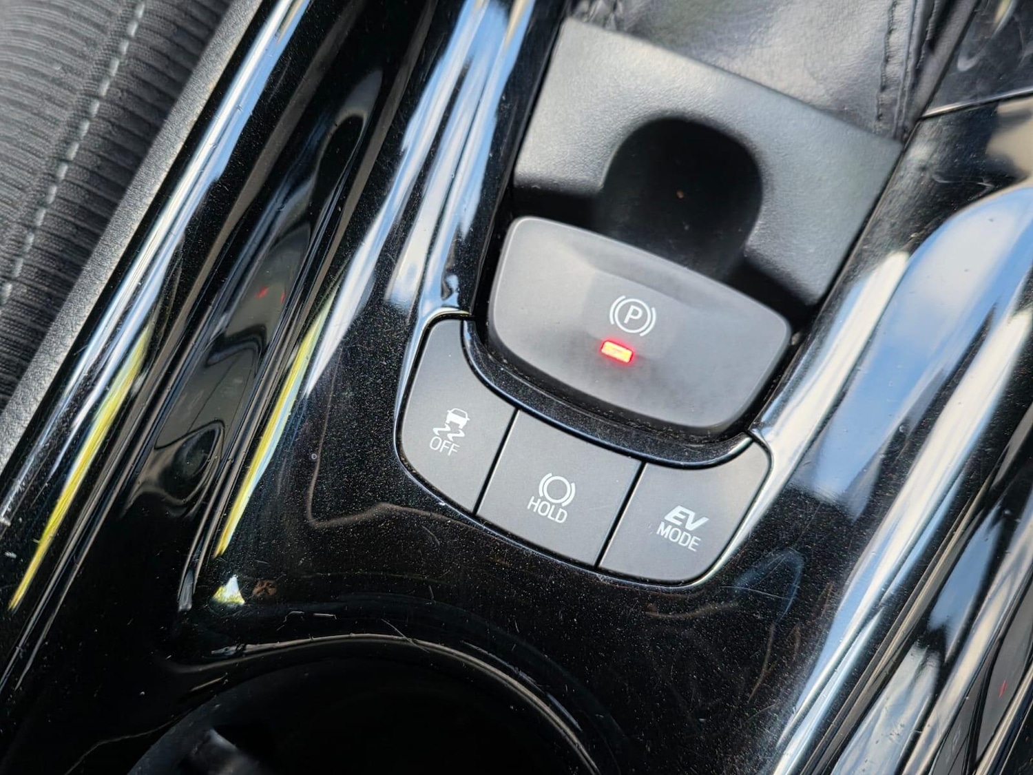 Used Toyota C-HR 2019 for sale - 76032152: Photo 25