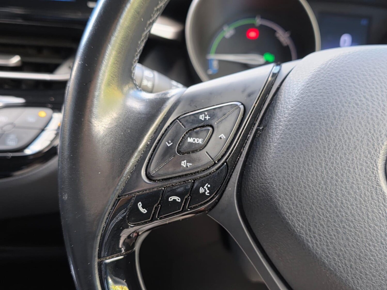 Used Toyota C-HR 2019 for sale - 76032152: Photo 27