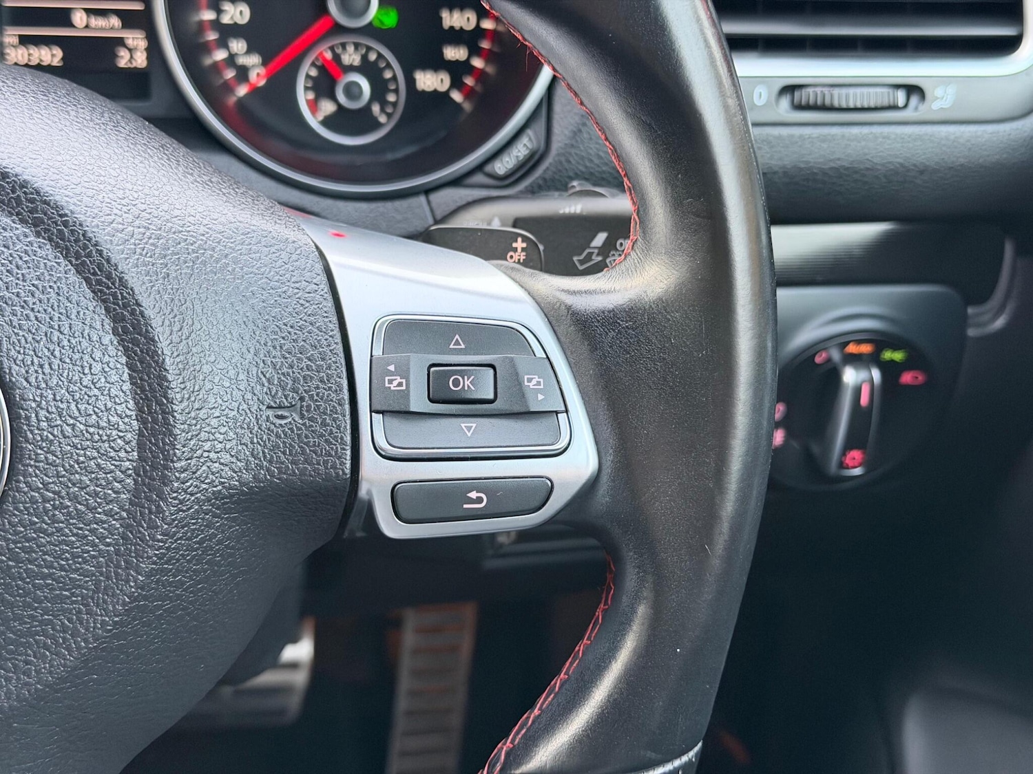 Used Volkswagen Golf 2013 for sale - 77597910: Photo 18