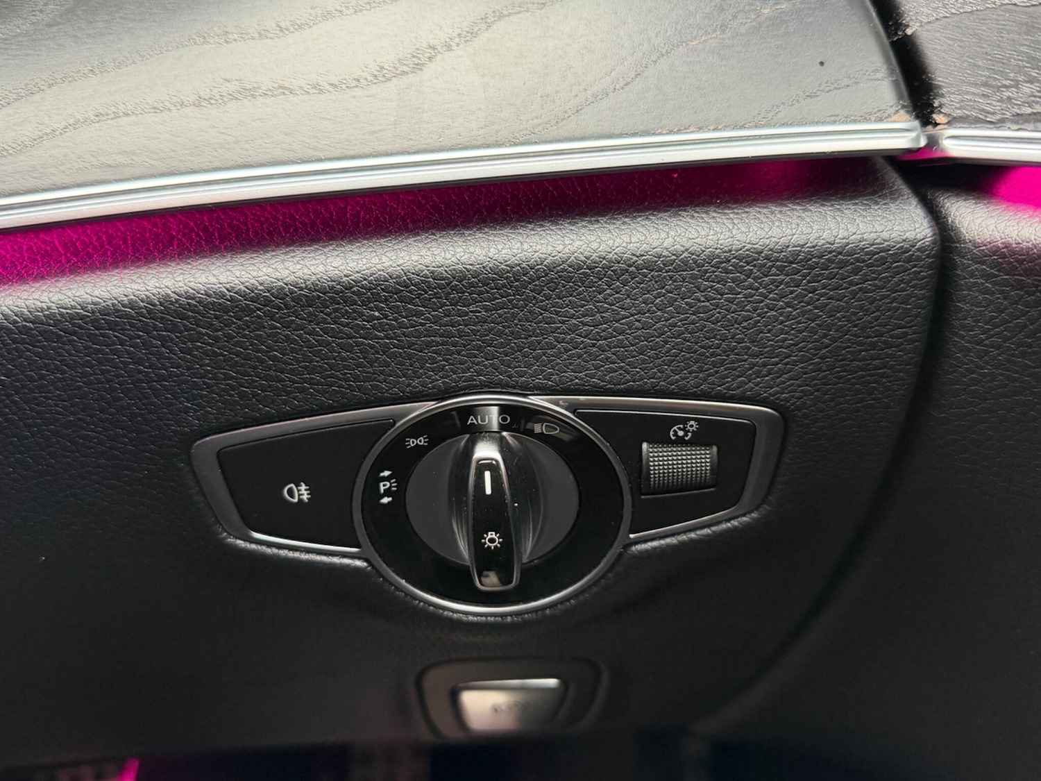 Used Mercedes-Benz E Class 2018 for sale - 77853010: Photo 34