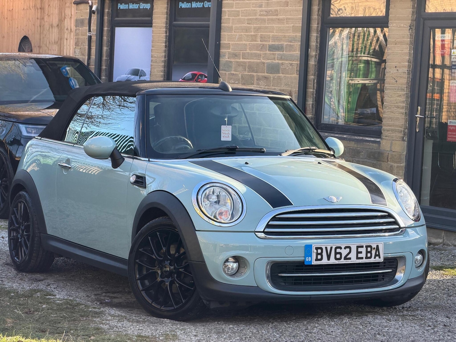 Used MINI Convertible 2012 for sale - 77242762: Photo 2
