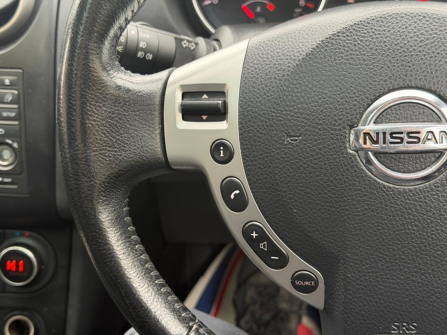 Used Nissan Qashqai+2 2013 for sale - 76472835: Photo 23