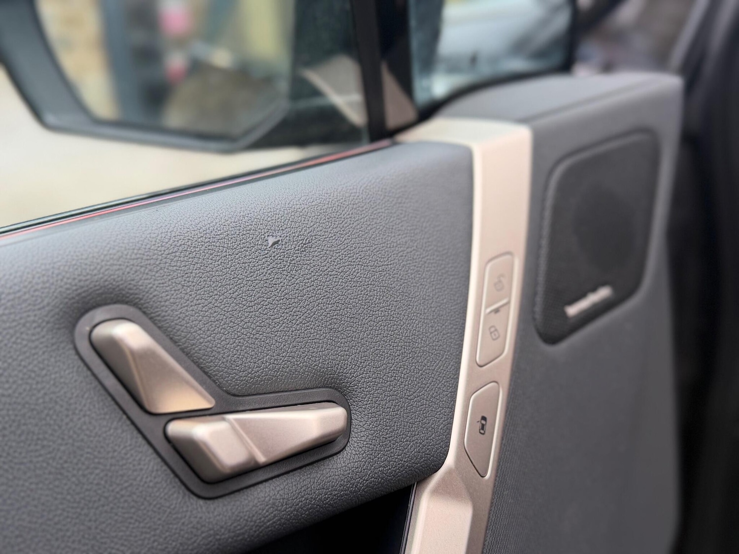 Used BMW iX 2024 for sale - 77203367: Photo 30