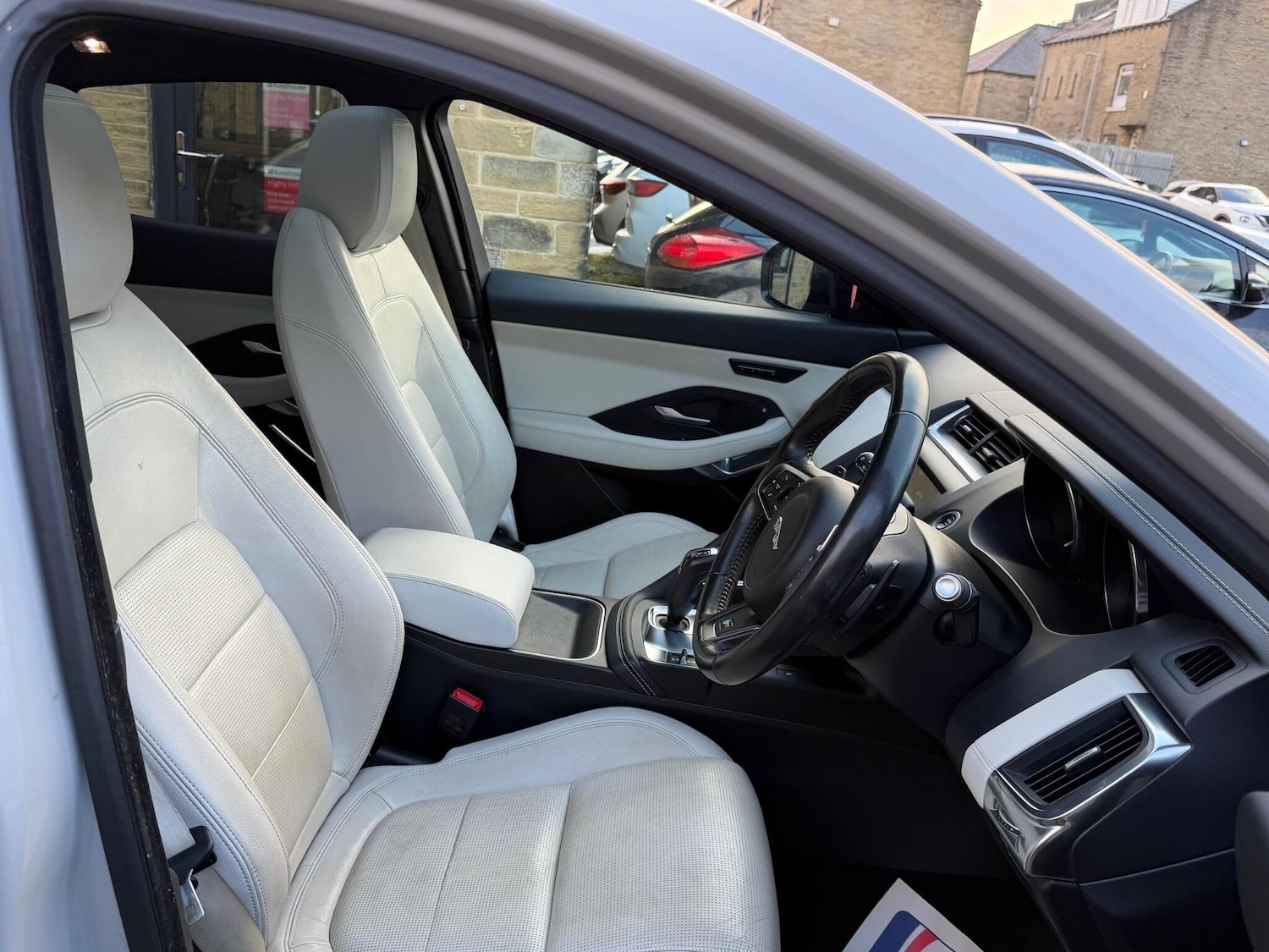 Used Jaguar E-Pace for sale - 77237661: Photo 26