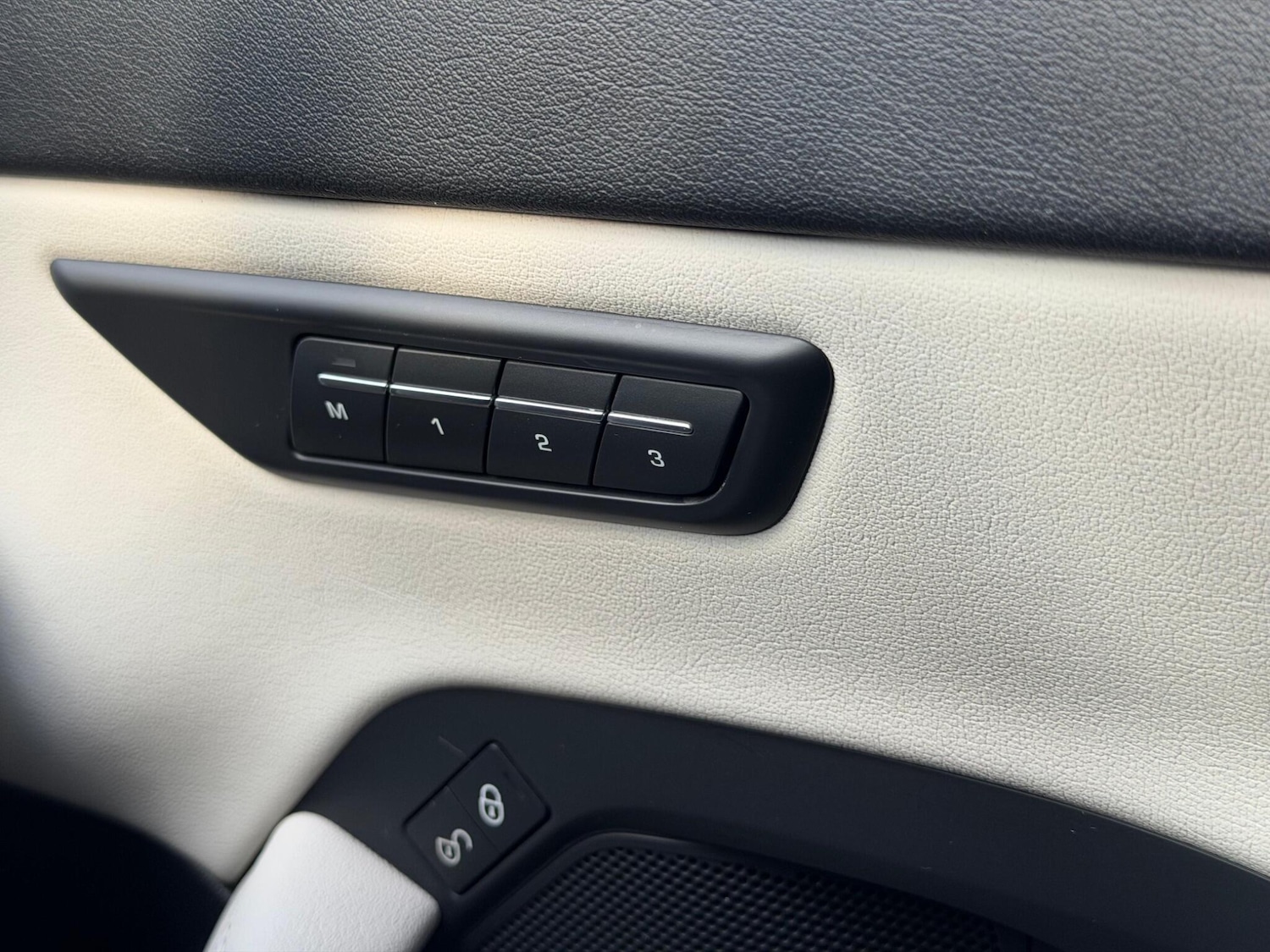 Used Jaguar E-Pace for sale - 77237661: Photo 29