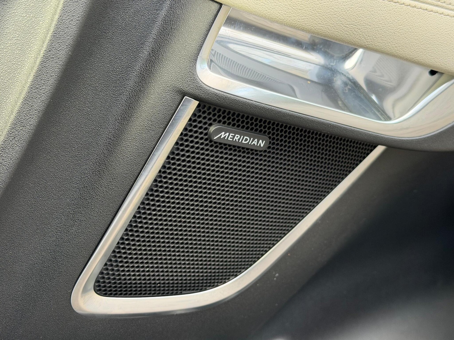 Used Jaguar E-Pace for sale - 77237661: Photo 31