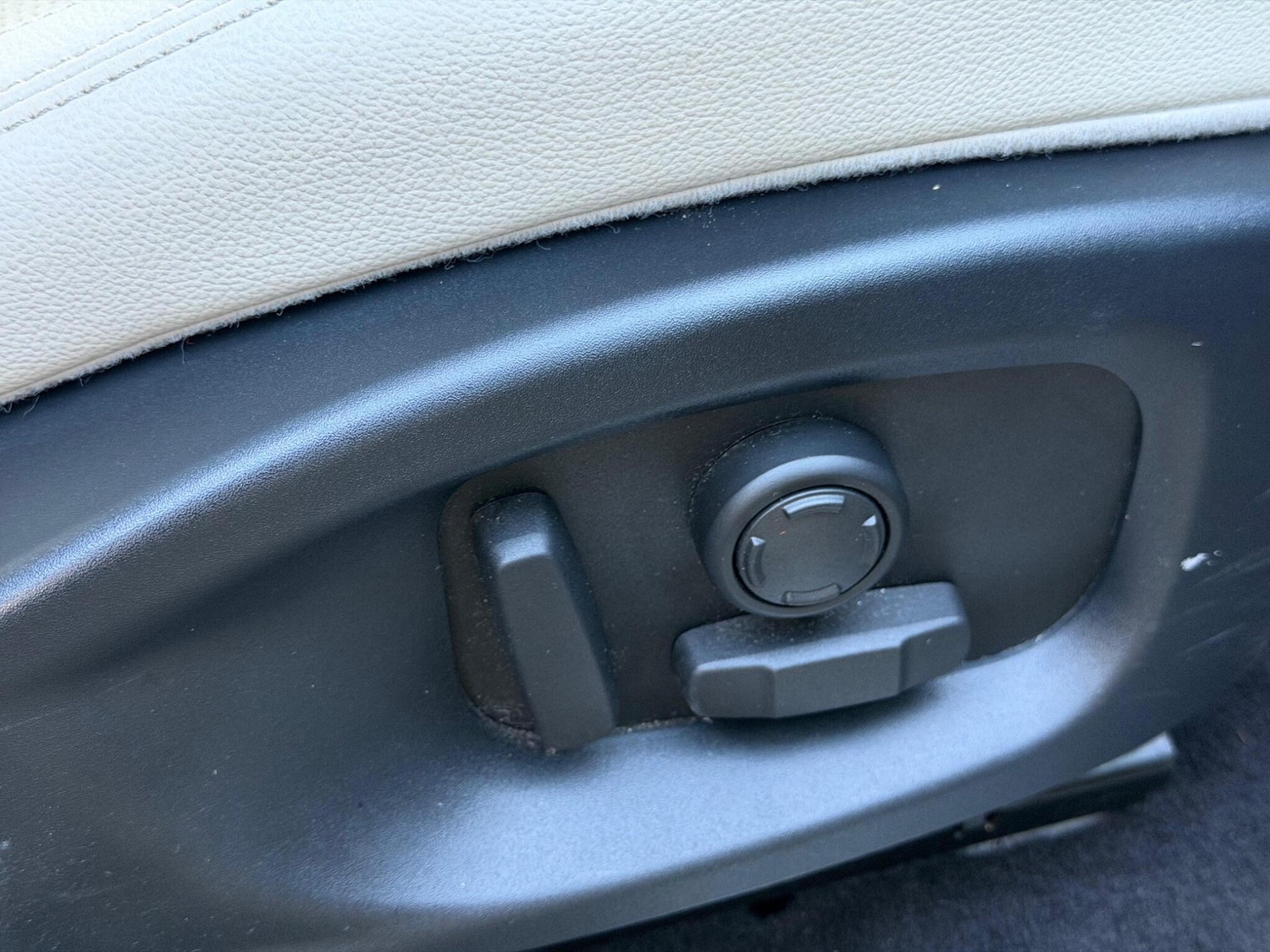 Used Jaguar E-Pace for sale - 77237661: Photo 36