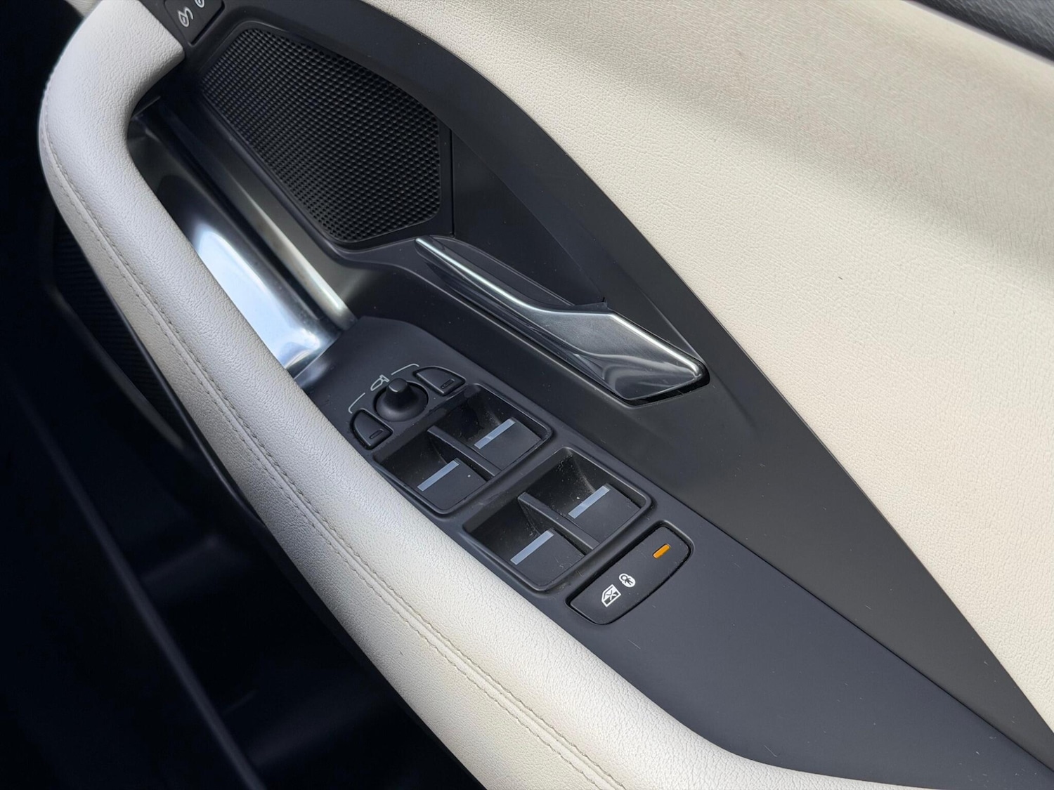 Used Jaguar E-Pace for sale - 77237661: Photo 37