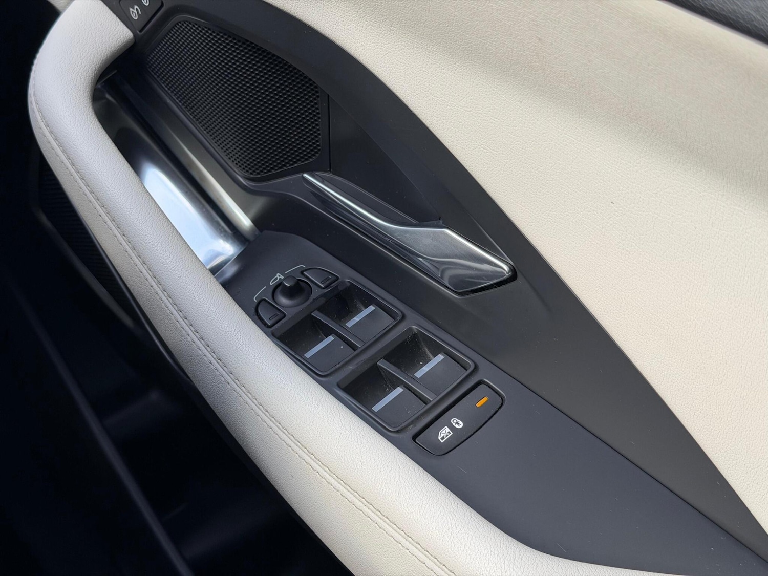 Used Jaguar E-Pace for sale - 77237661: Photo 38