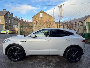 Used Jaguar E-Pace 2019 for sale - 77237661: Photo