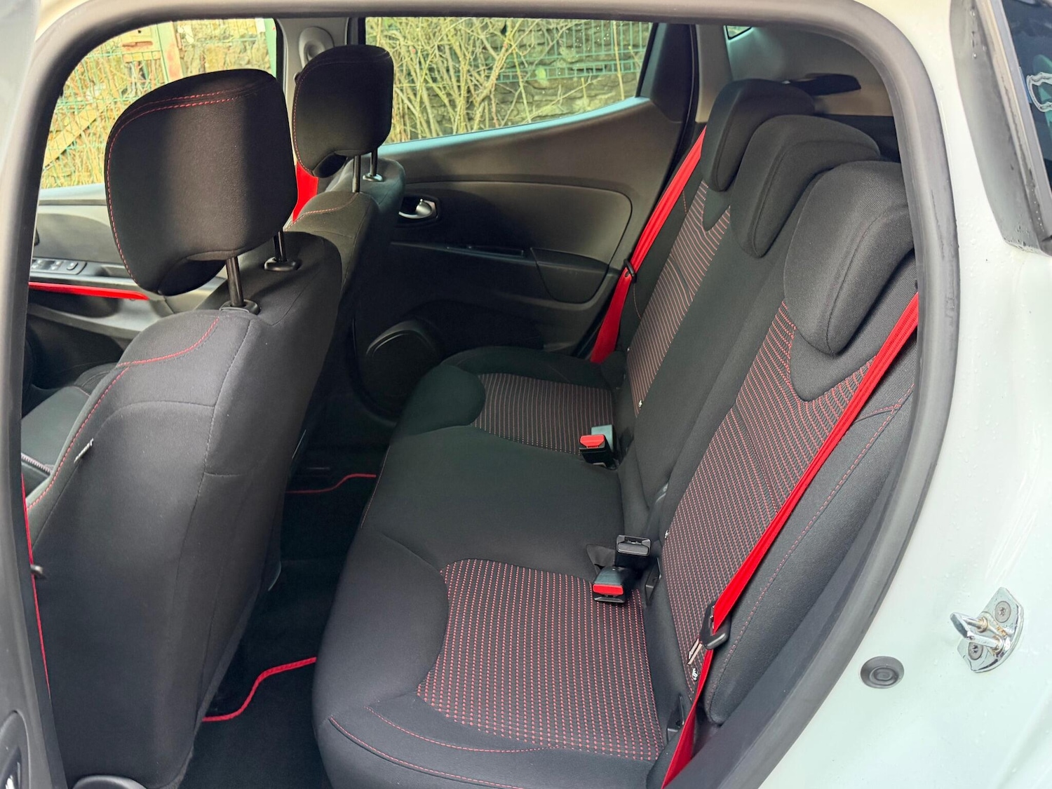 Used Renault Clio 2015 for sale - 77216024: Photo 15