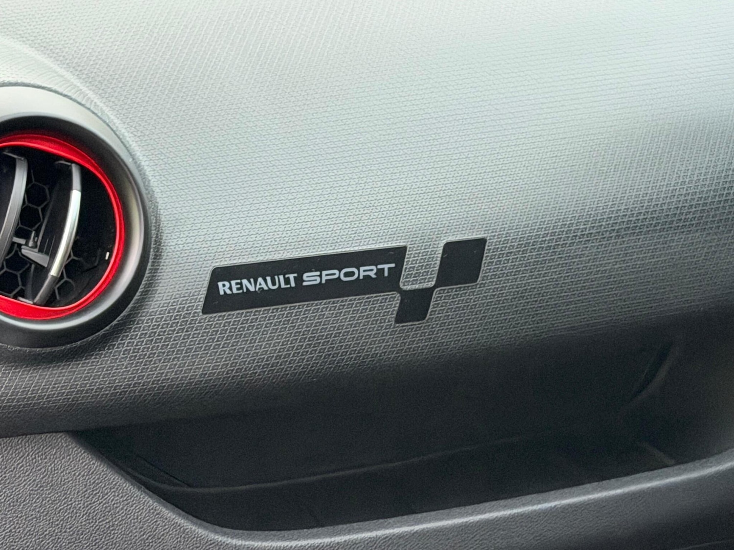 Used Renault Clio 2015 for sale - 77216024: Photo 17