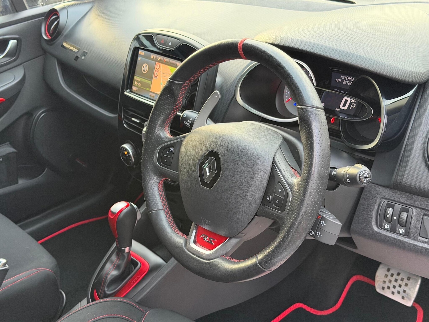 Used Renault Clio 2015 for sale - 77216024: Photo 22