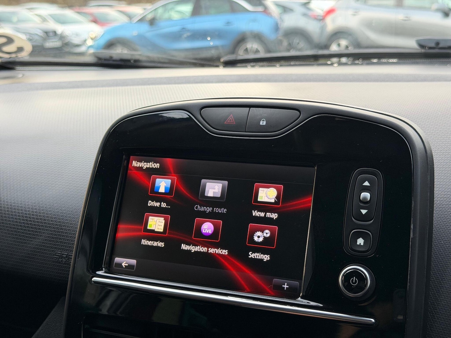 Used Renault Clio 2015 for sale - 77216024: Photo 28