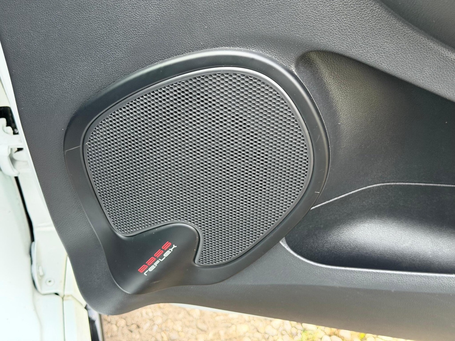 Used Renault Clio 2015 for sale - 77216024: Photo 30