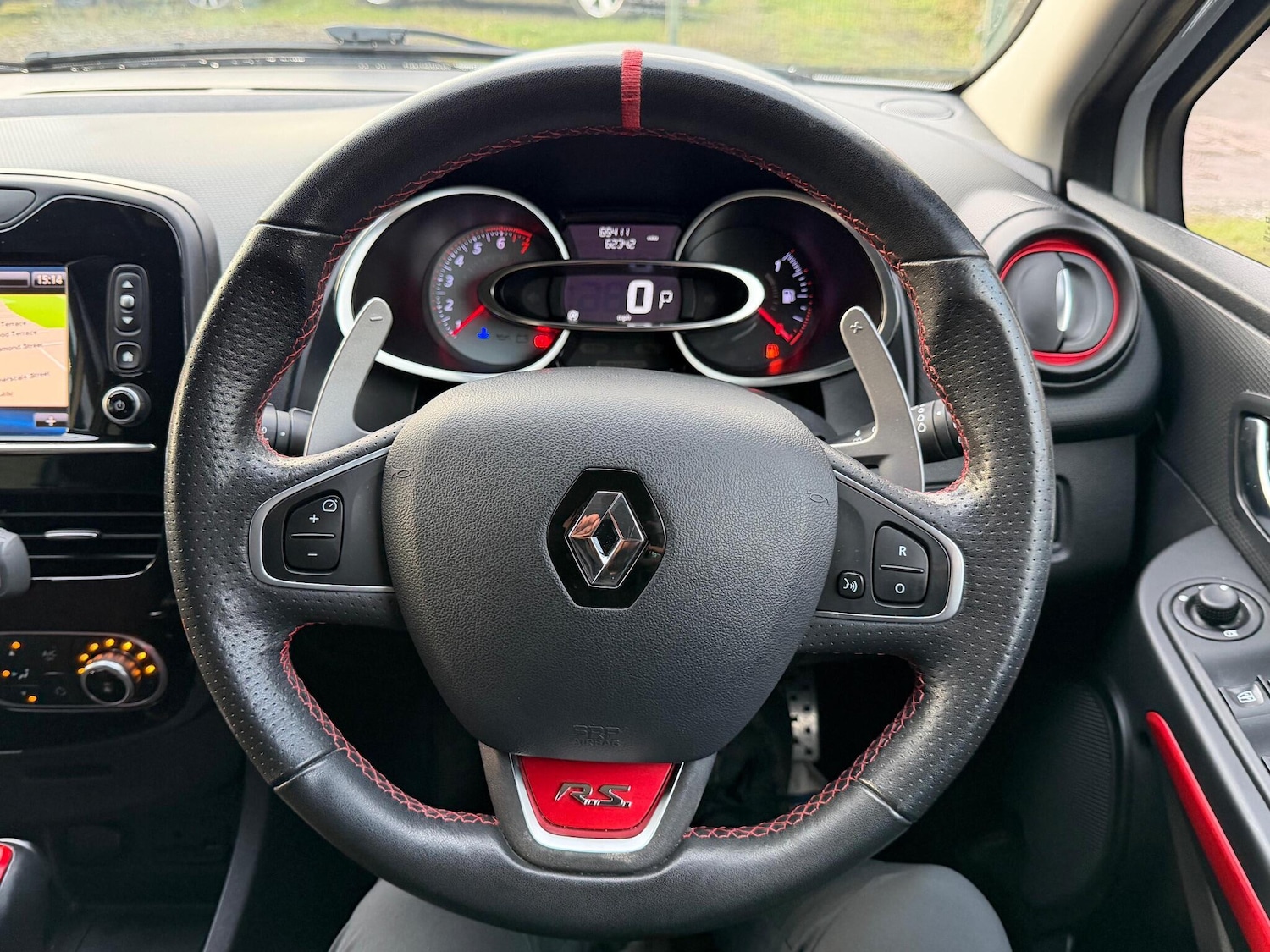 Used Renault Clio 2015 for sale - 77216024: Photo 31