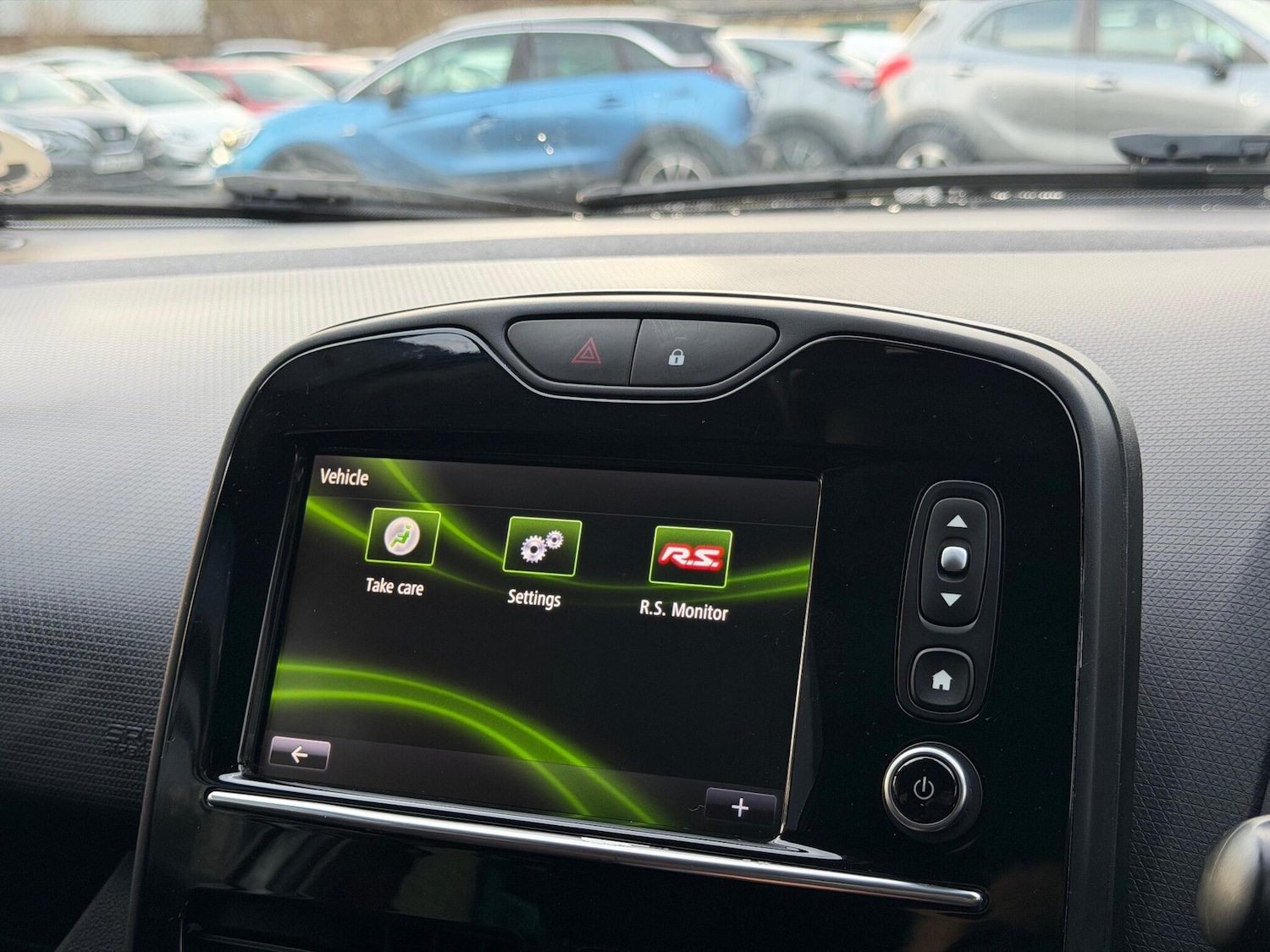 Used Renault Clio 2015 for sale - 77216024: Photo 33