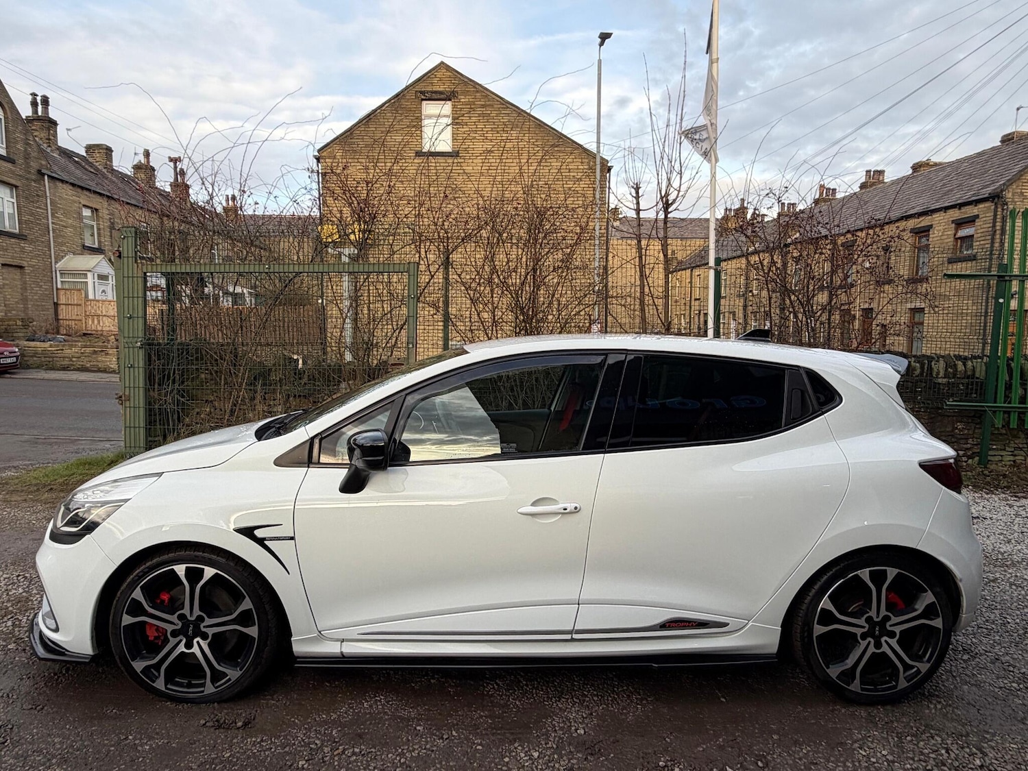 Used Renault Clio 2015 for sale - 77216024: Photo 4