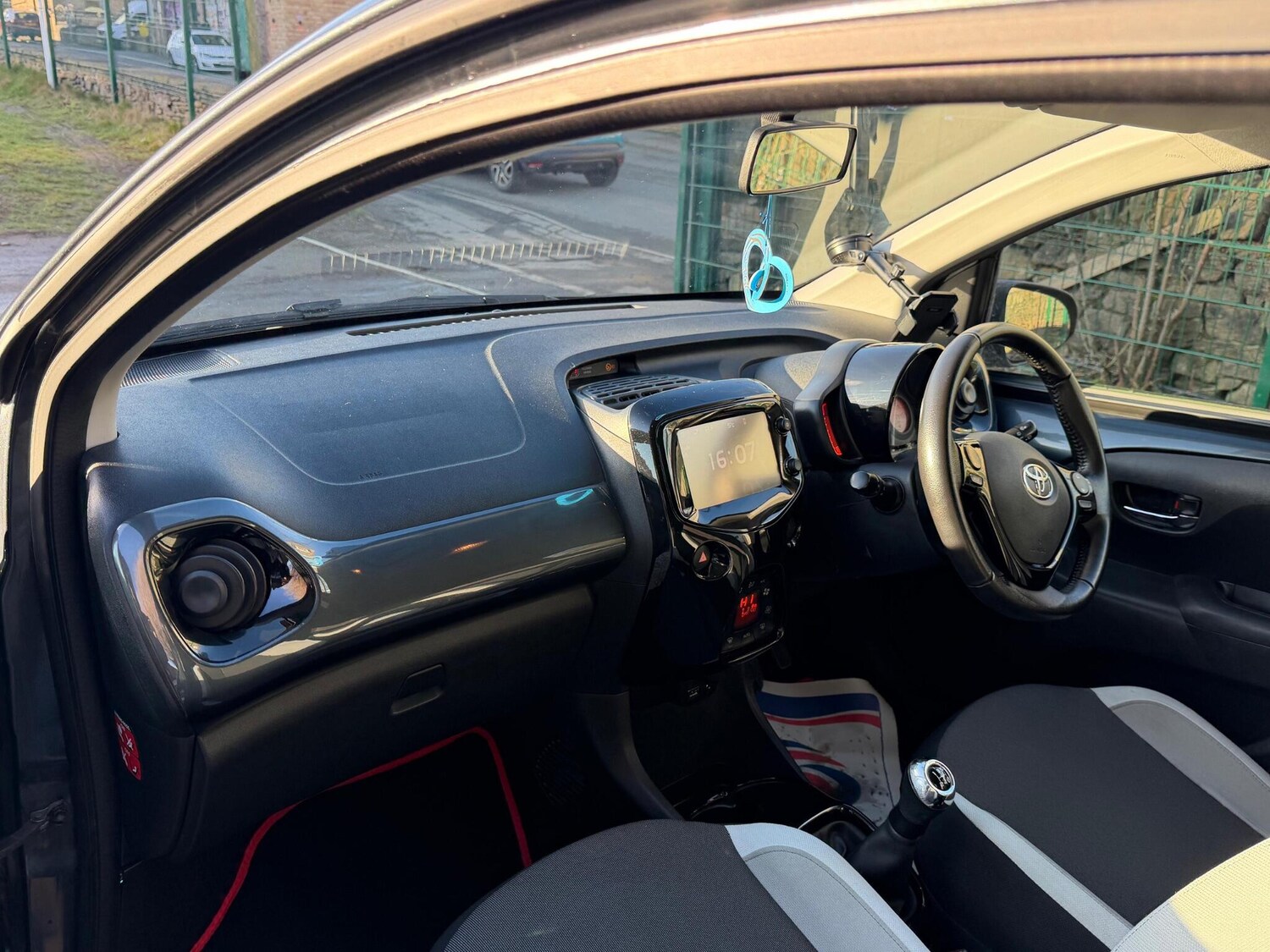 Used Toyota AYGO for sale - 77723587: Photo 13