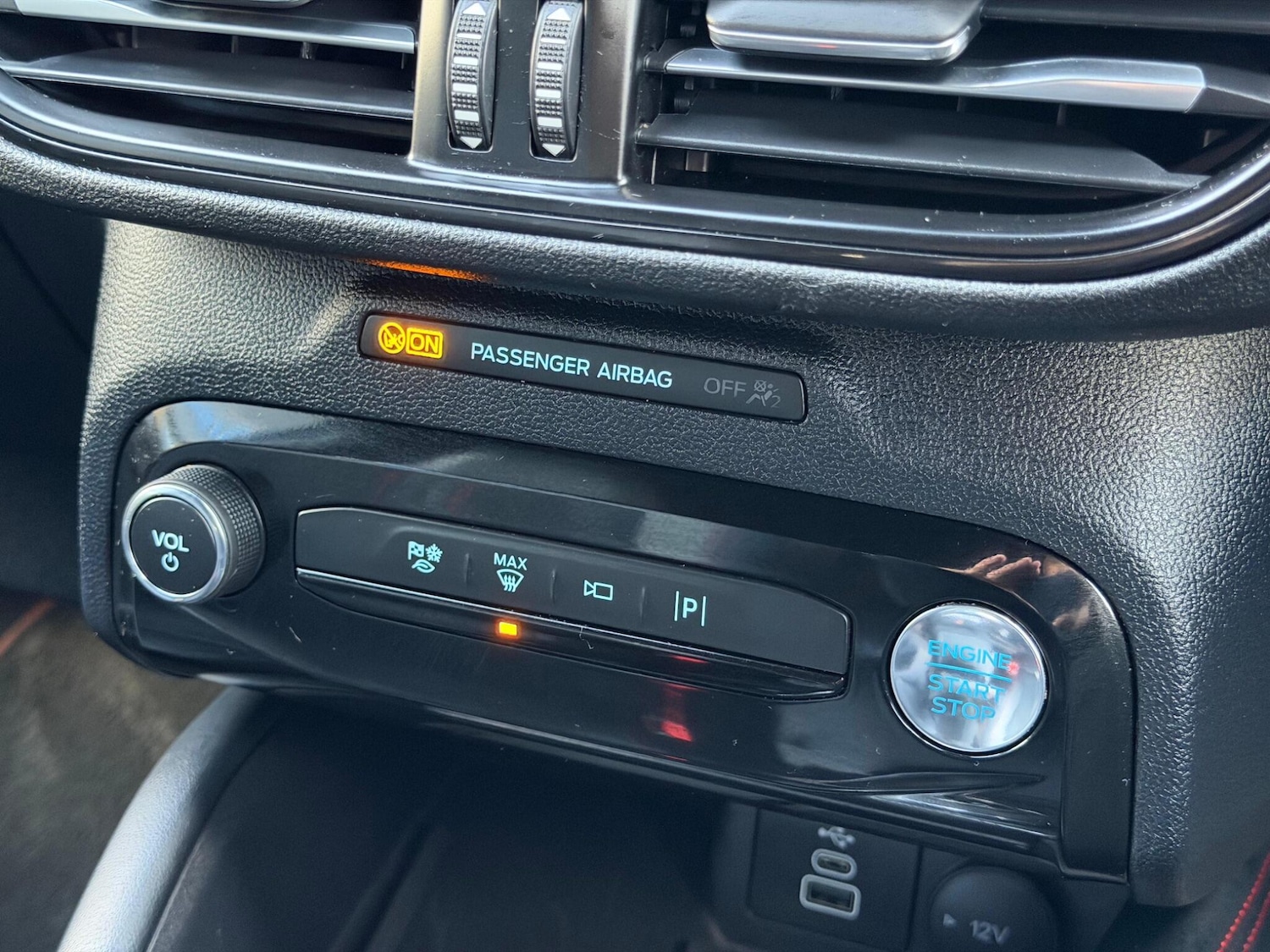 Used Ford Kuga 2025 for sale - 77637558: Photo 24