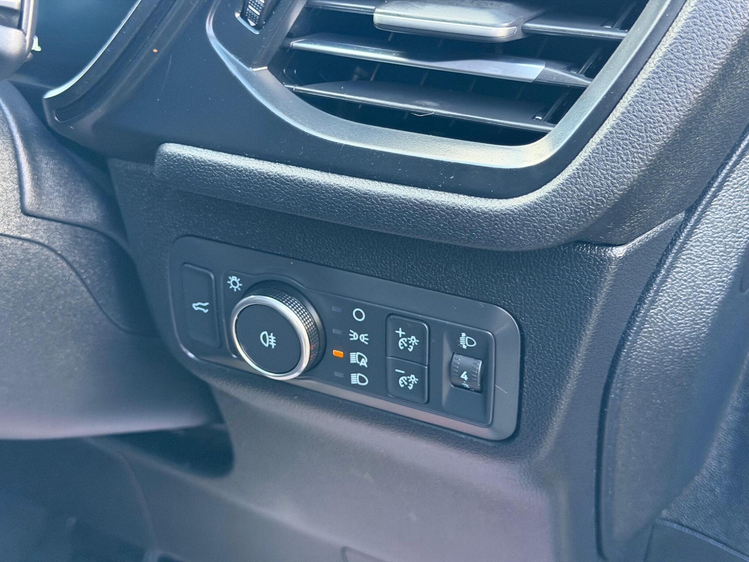 Used Ford Kuga 2025 for sale - 77637558: Photo 26