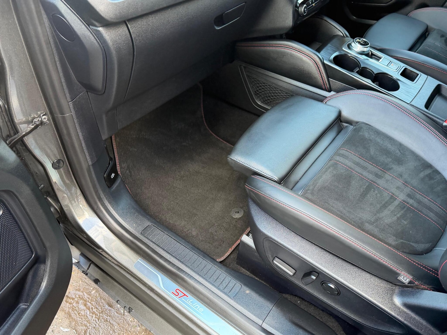 Used Ford Kuga 2025 for sale - 77637558: Photo 43