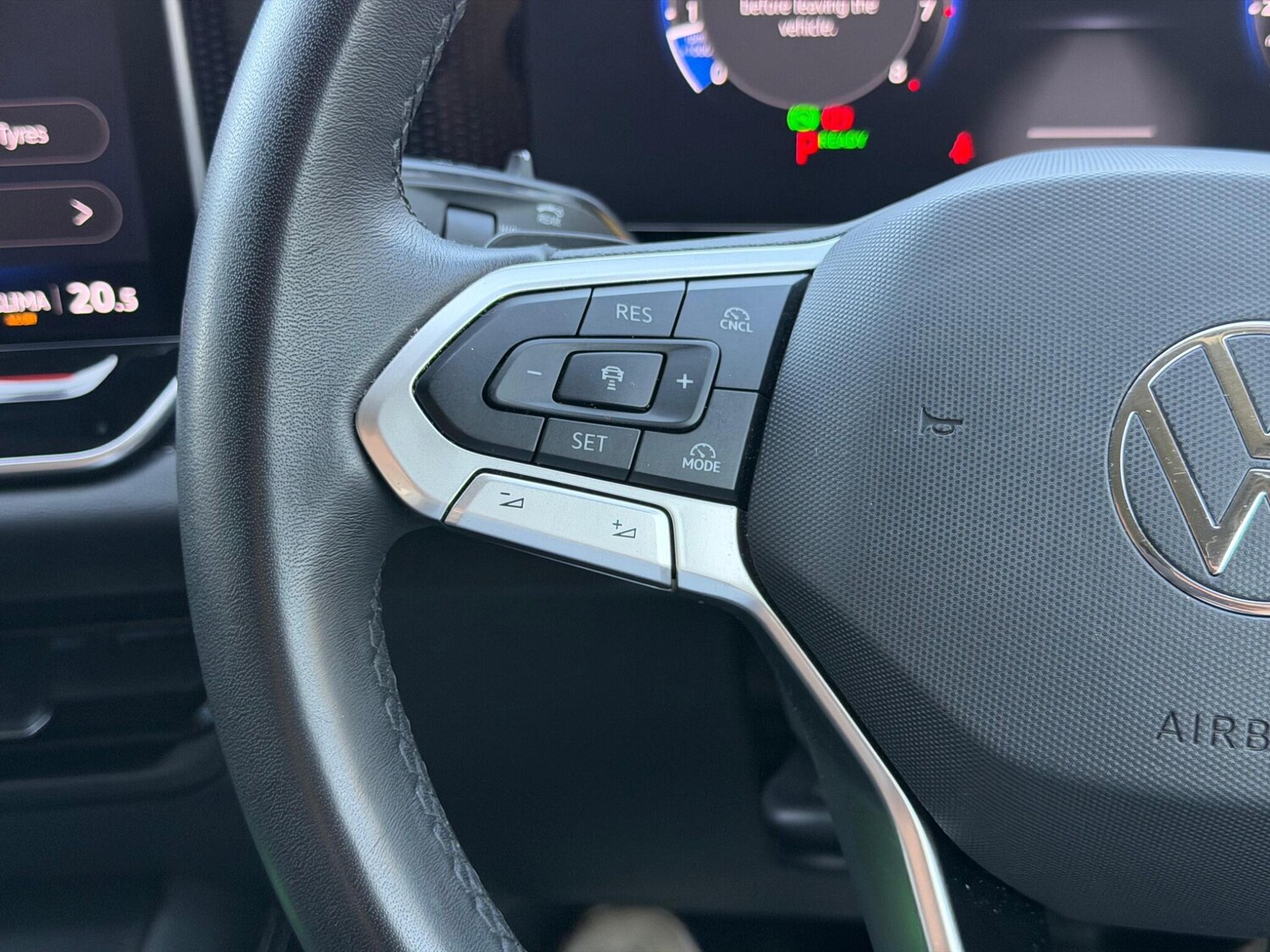 Used Volkswagen Tiguan 2024 for sale - 78184531: Photo 28