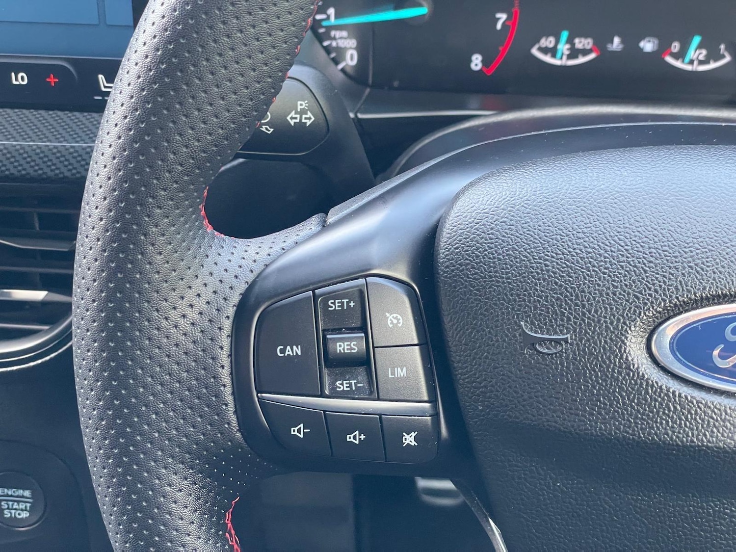 Used Ford Focus 2023 for sale - 76993850: Photo 13