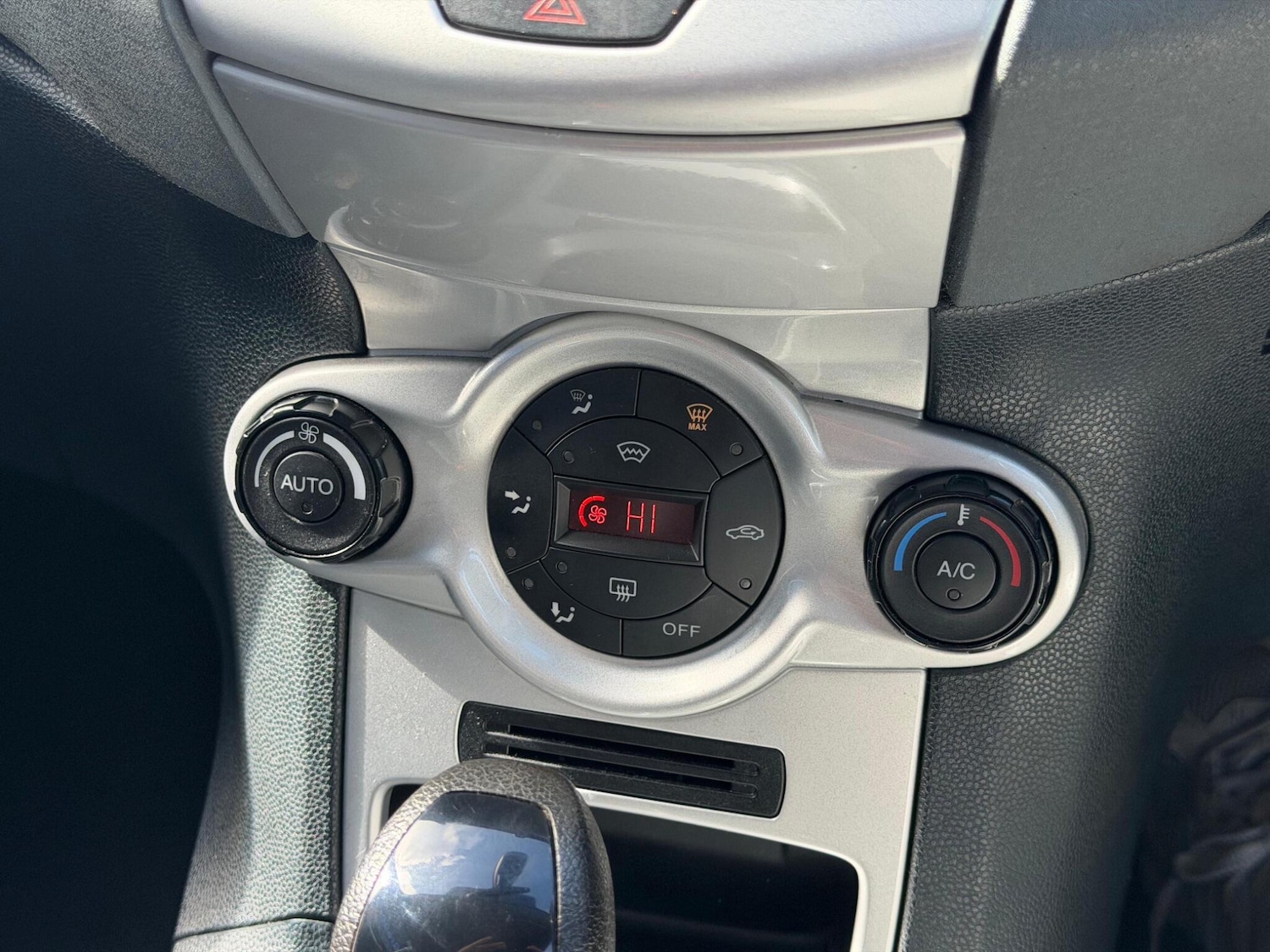 Used Ford Fiesta 2009 for sale - 78058577: Photo 29