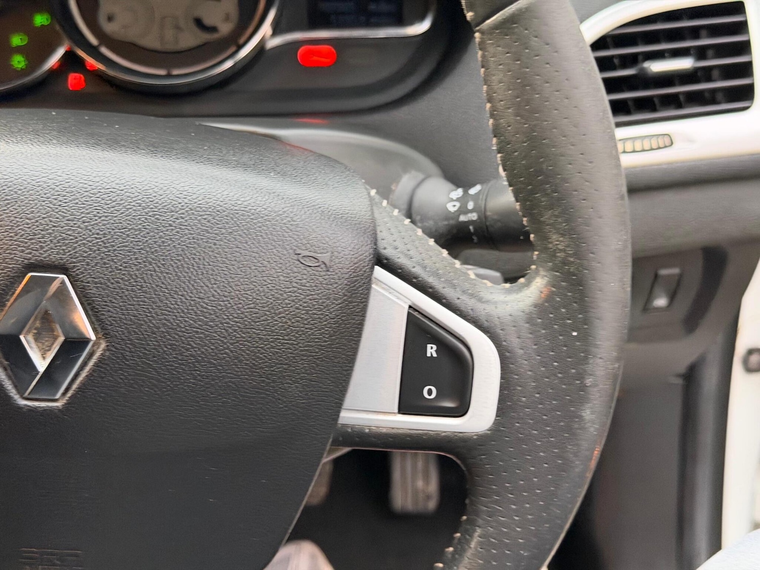 Used Renault Megane 2013 for sale - 76499827: Photo 24