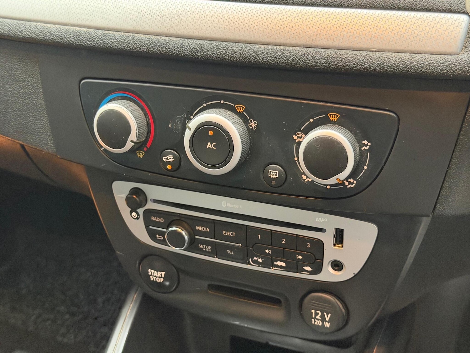 Used Renault Megane 2013 for sale - 76499827: Photo 34