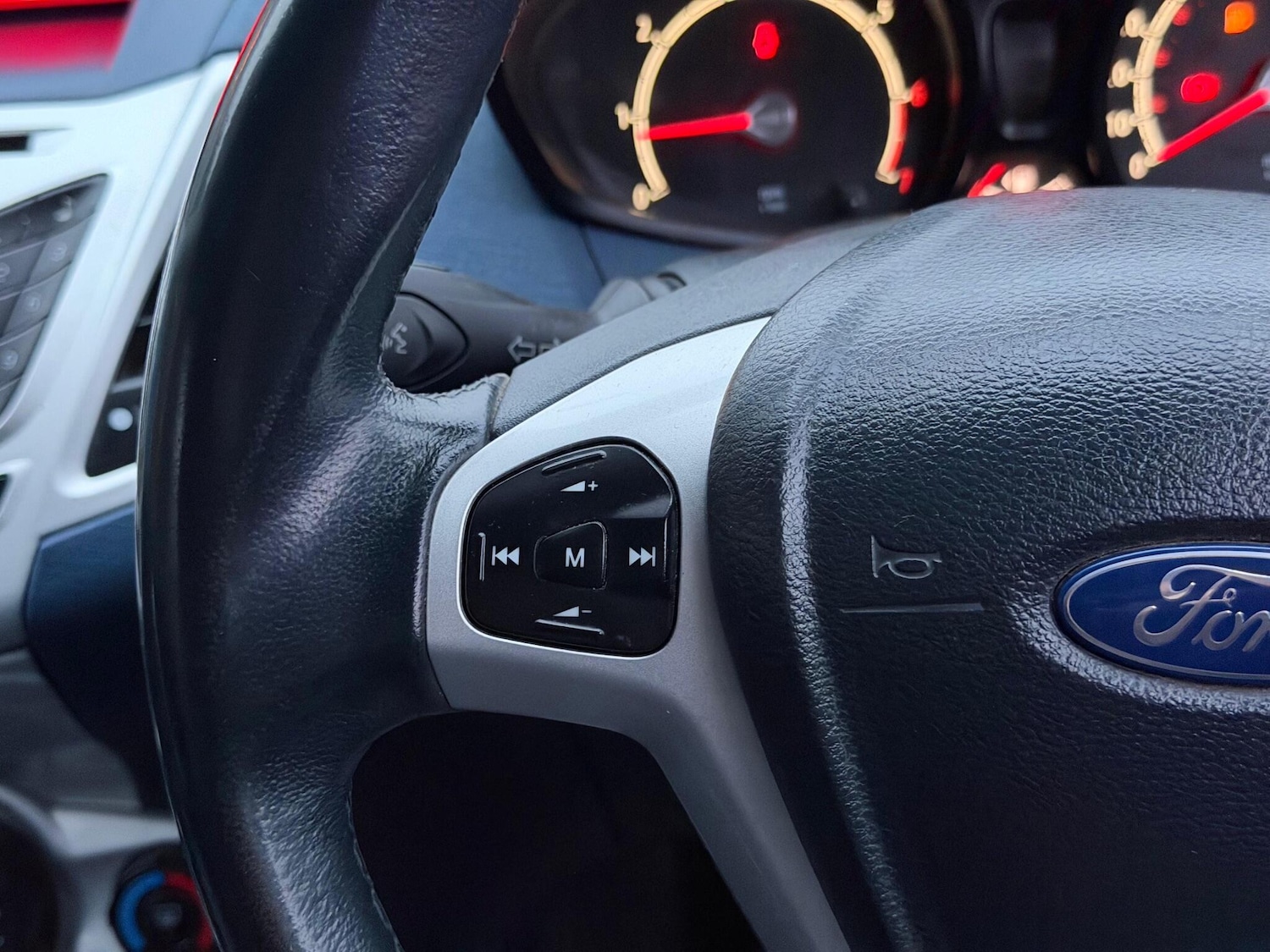 Used Ford Fiesta 2010 for sale - 77174473: Photo 19