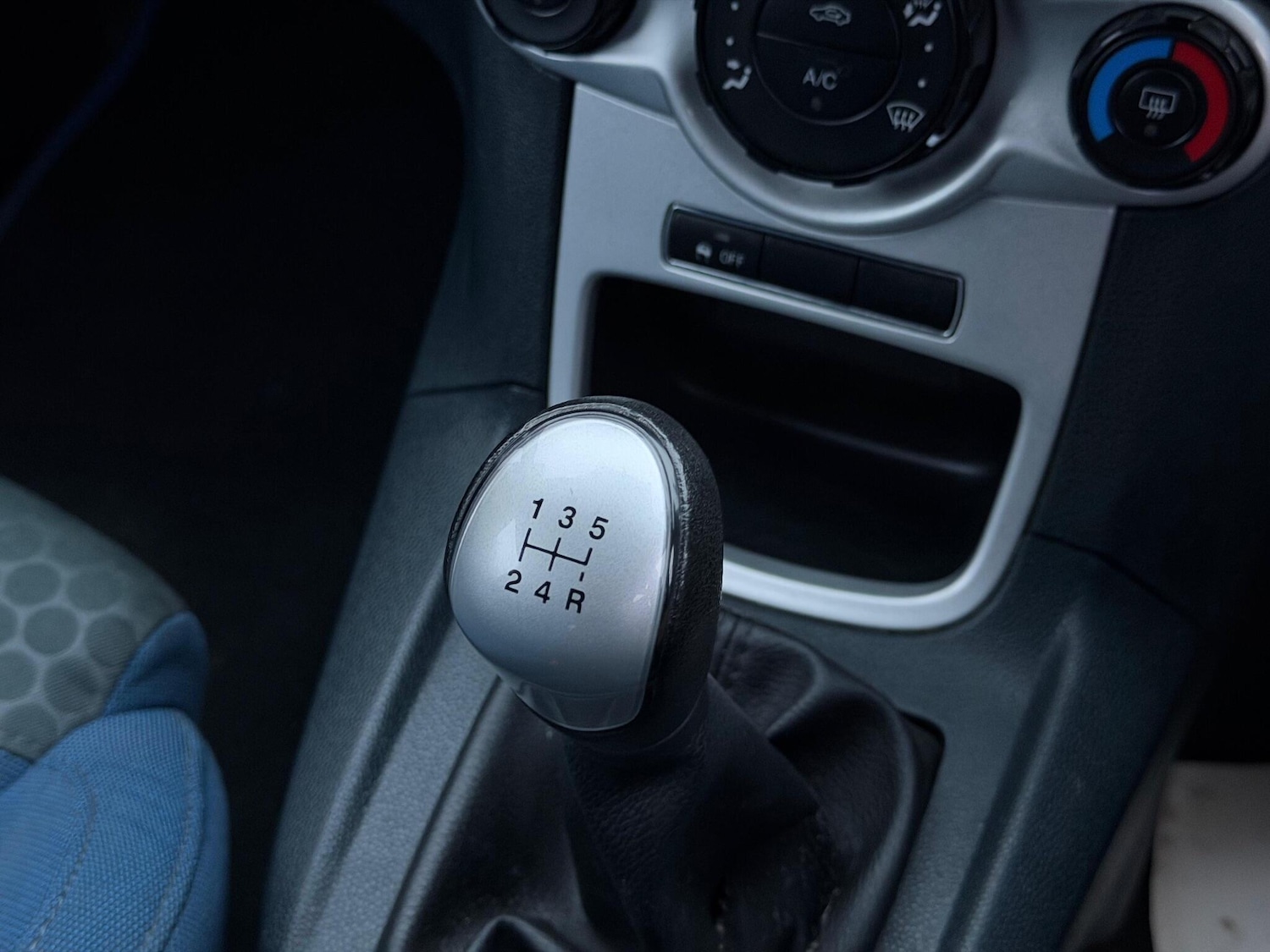 Used Ford Fiesta 2010 for sale - 77174473: Photo 29