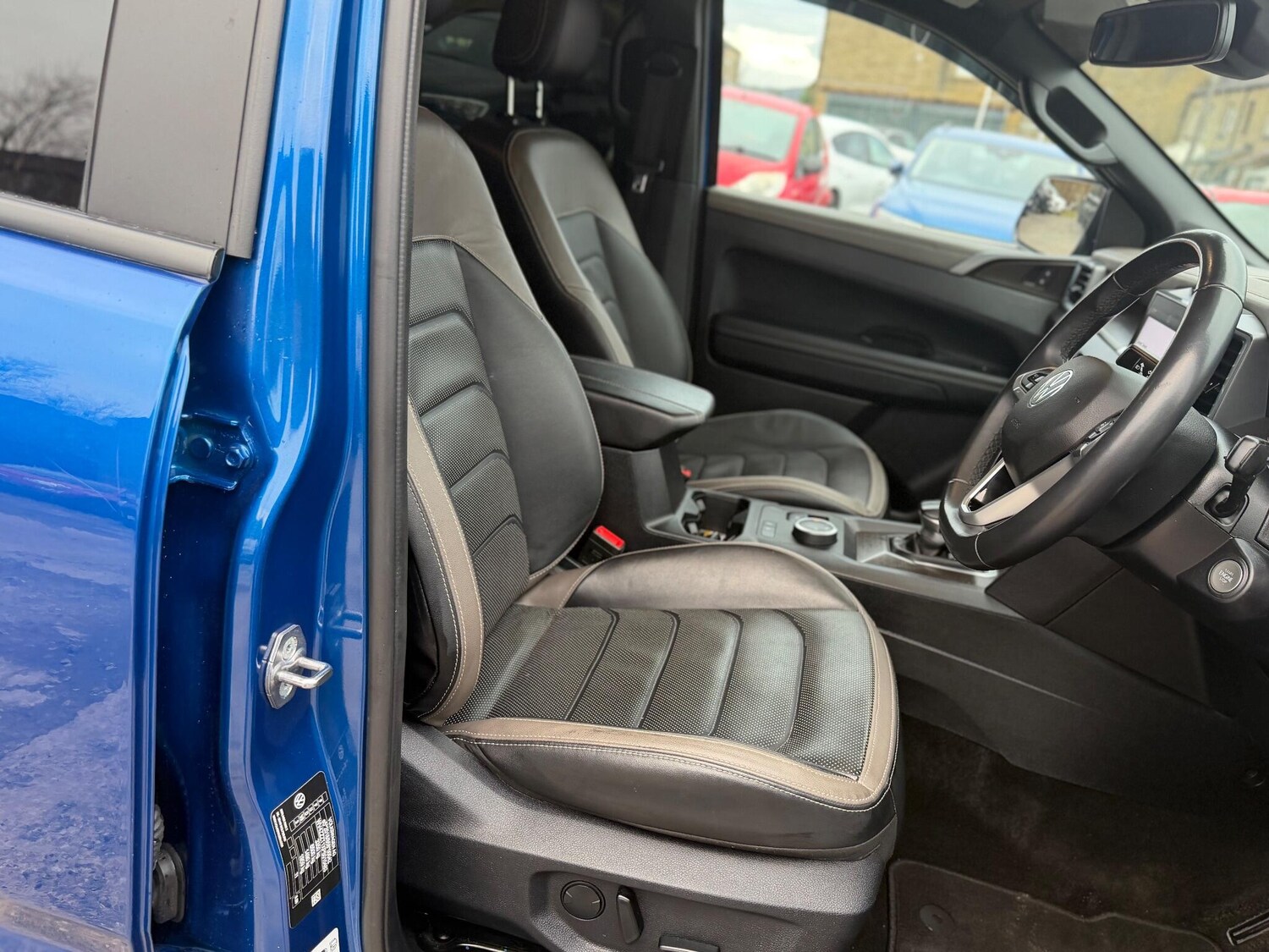 Used Volkswagen Amarok 2023 for sale - 77060146: Photo 41