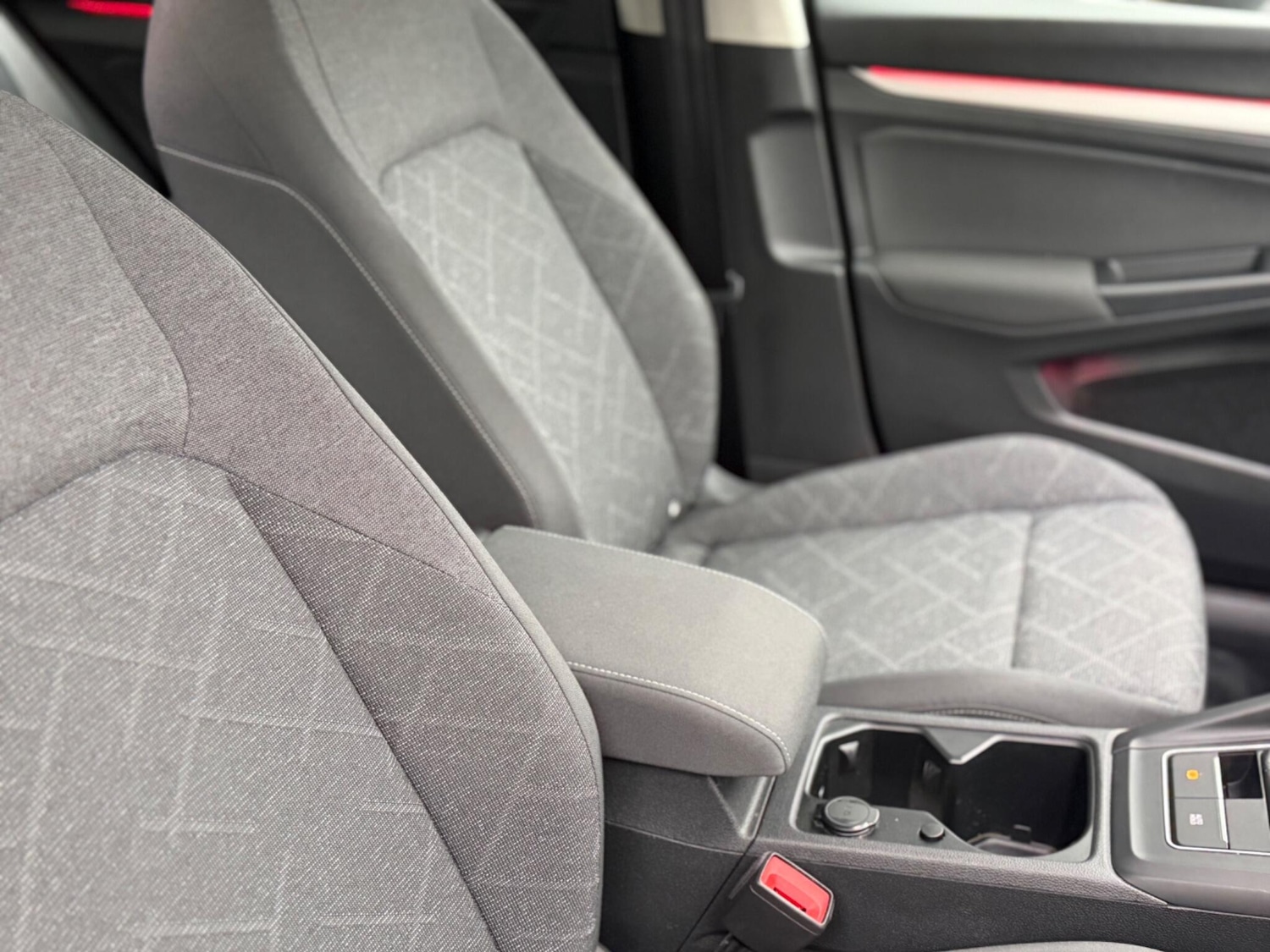 Used Volkswagen Golf 2020 for sale - 77425983: Photo 21