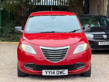 Used Chrysler Ypsilon 2014 for sale - 79677218: Photo